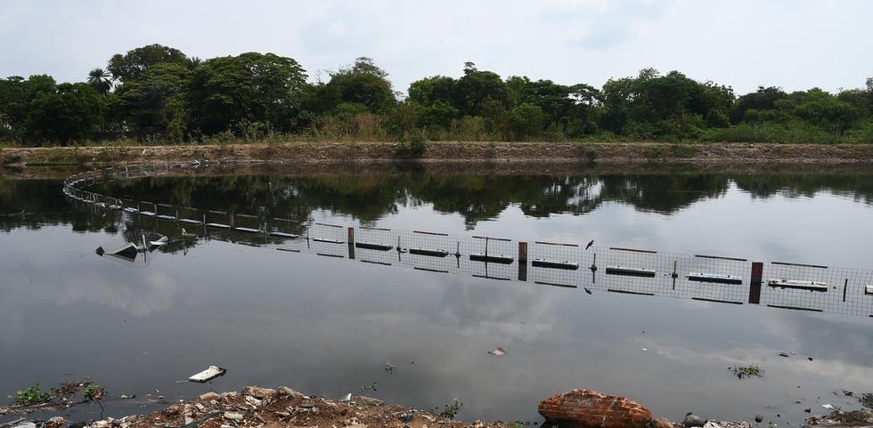 Floating Trash Barrier