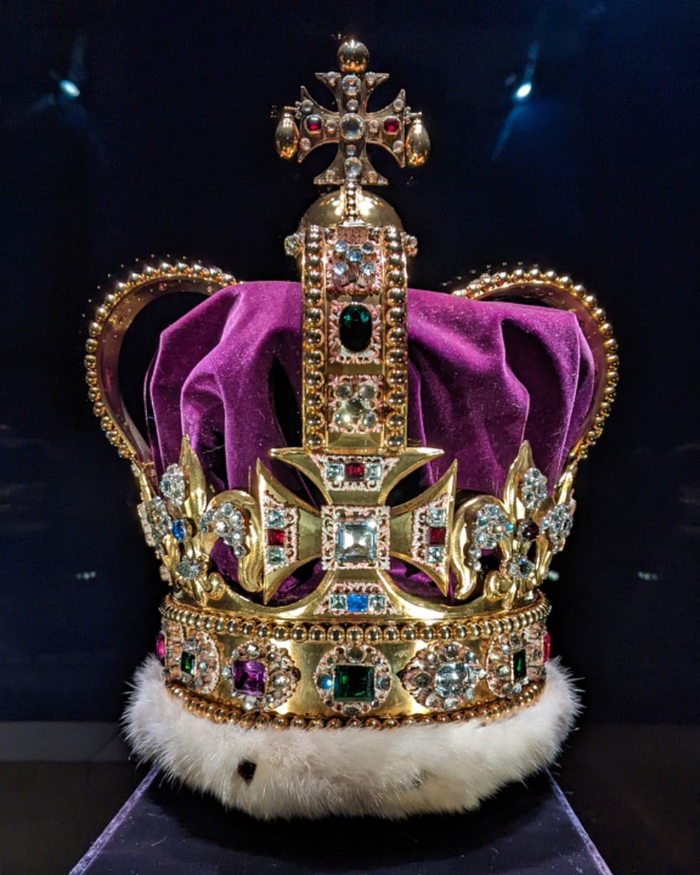 What is St Edward’s Crown?