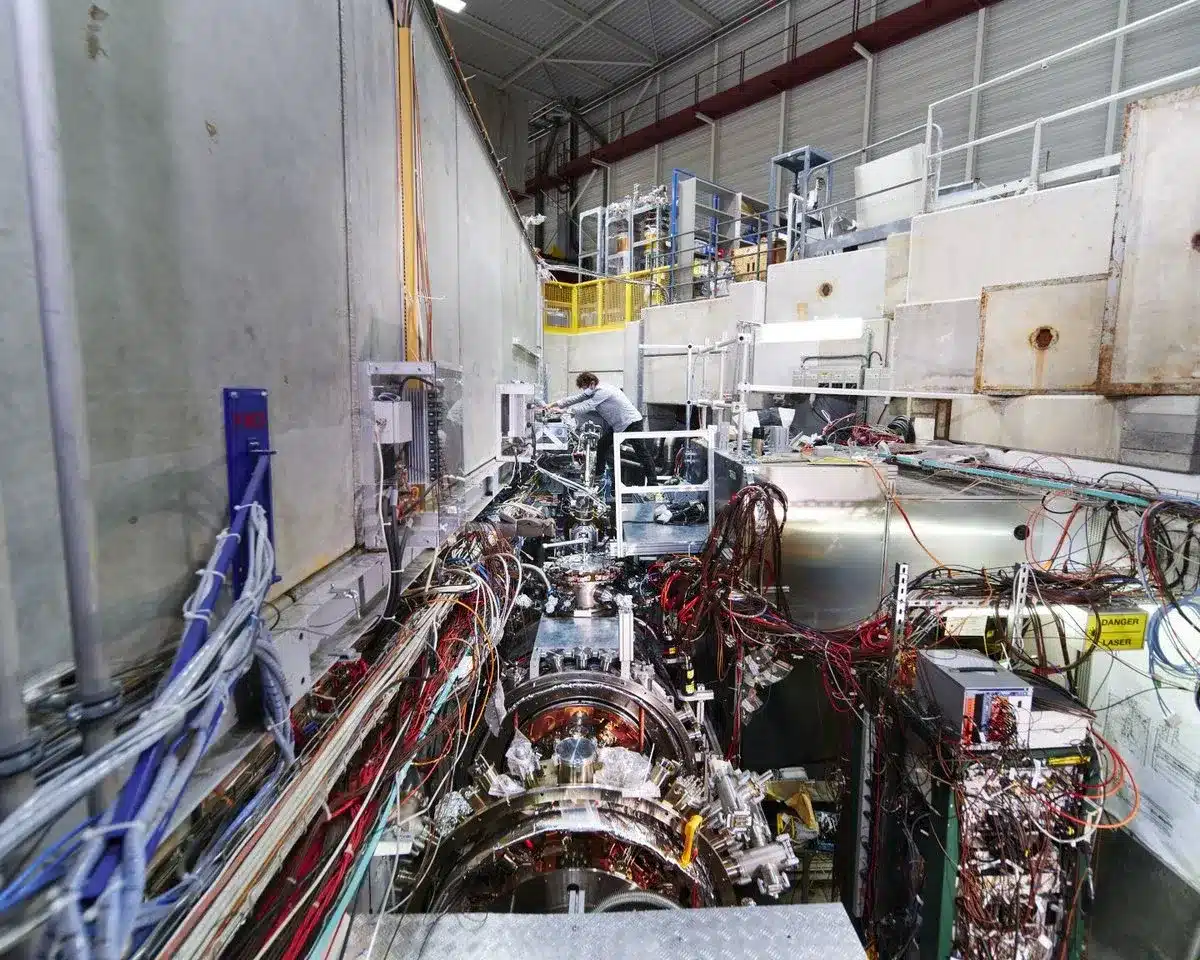 Anti-hydrogen Experiment: Gravity, Interferometry, Spectroscopy (AEgIS)