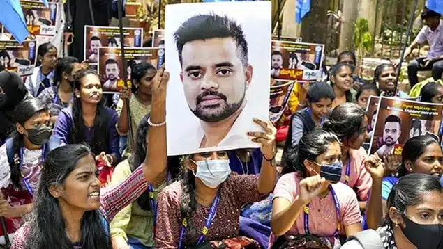 Blue Corner Notice Against Sitting MP