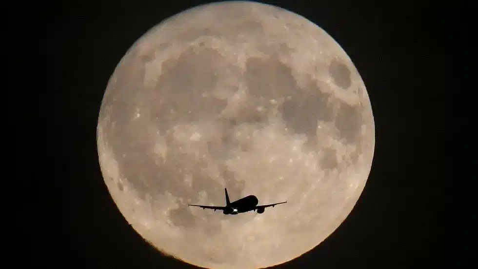 Coordinated Lunar Time (LTC)
